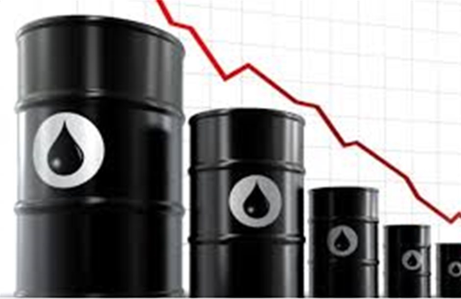 Η βουτιά του πετρελαίου ρίχνει τις τιμές και το κόστος παραγωγής